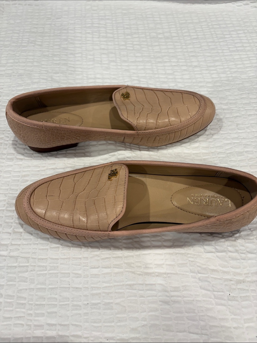 Ralph Lauren Blush Pink Croc-Embossed Leather Flats
Size 8 - Picture 1 of 6